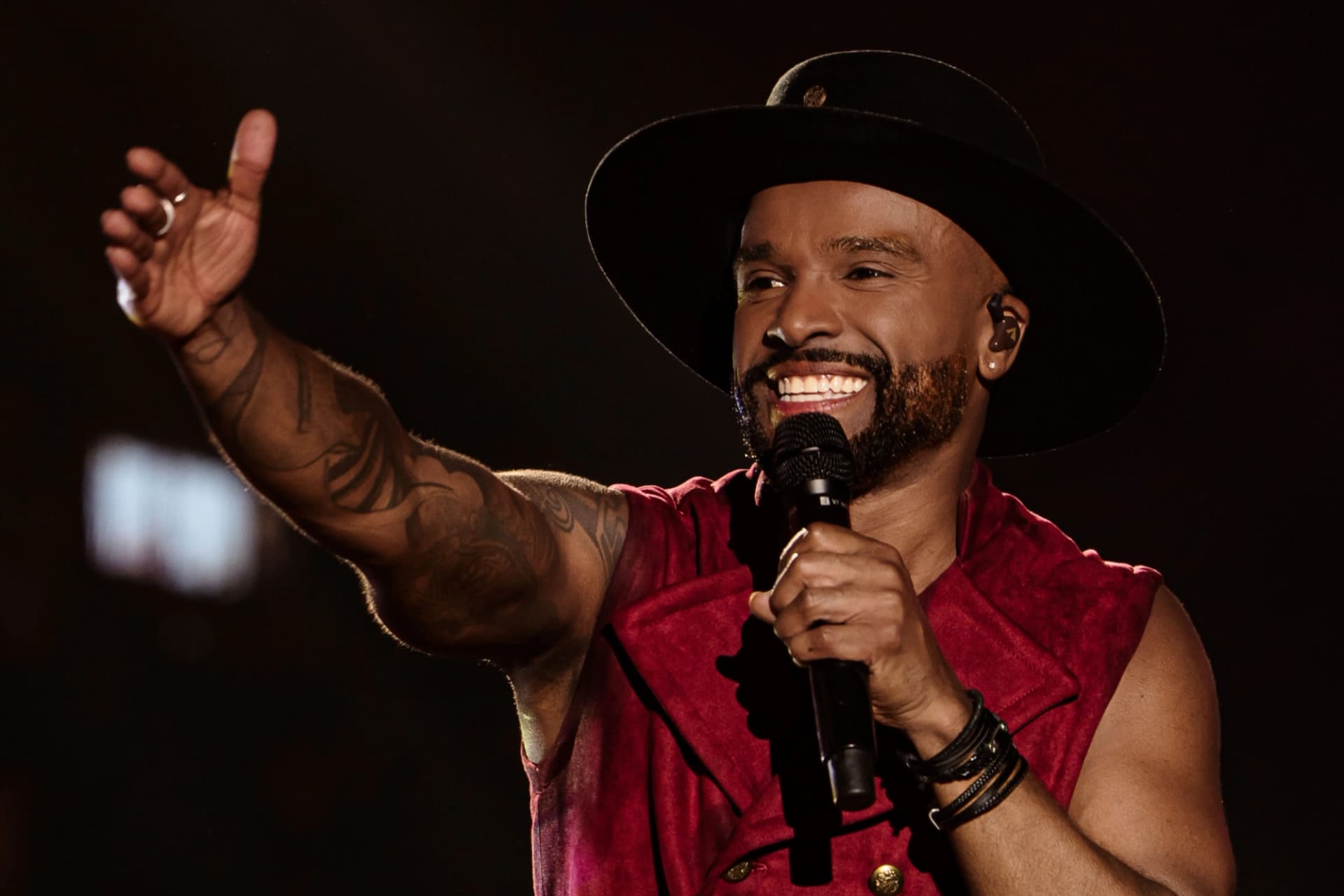 alexandre pires (feature)