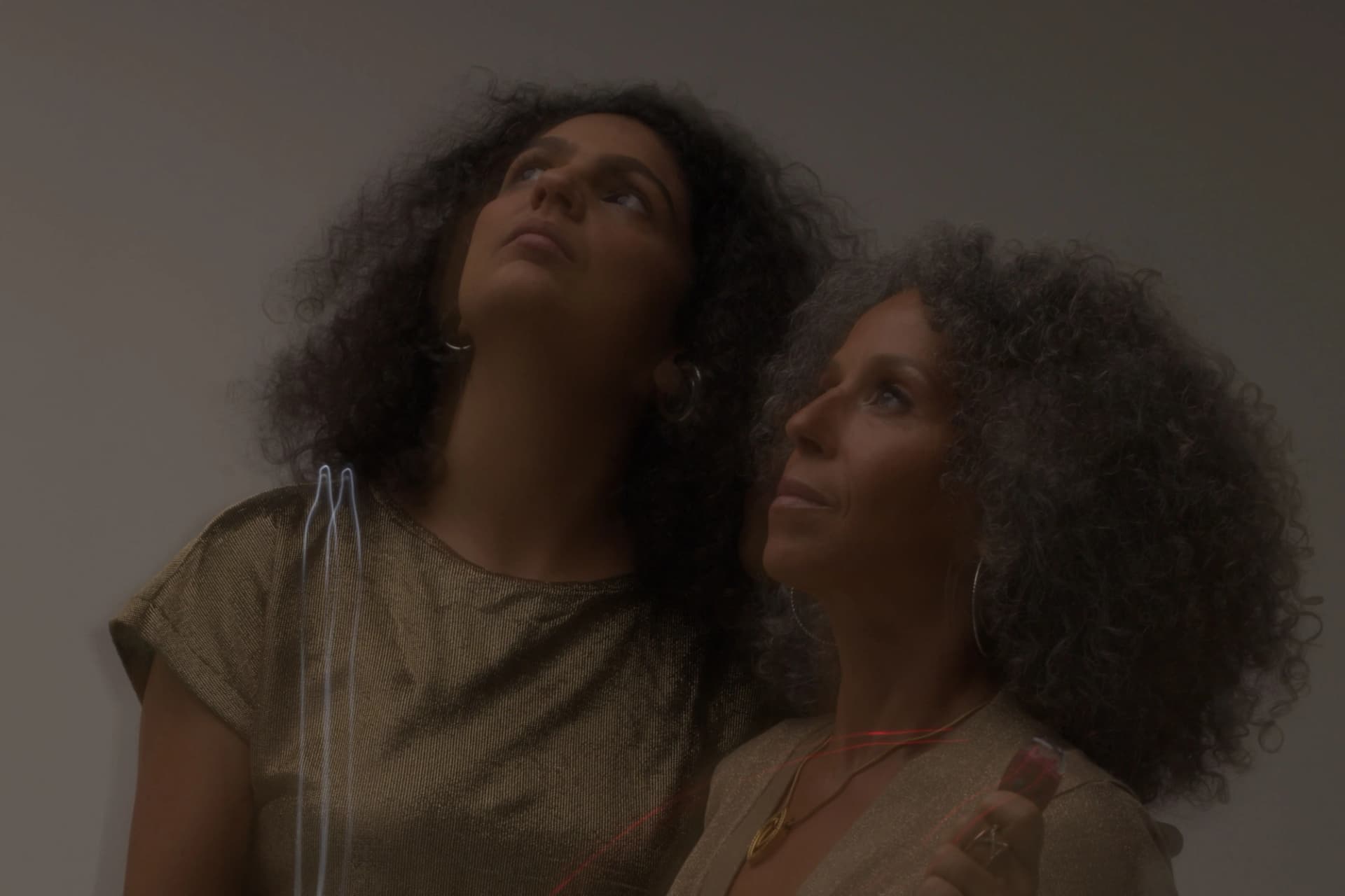 Luiza Brina e Iara Rennó (feature)