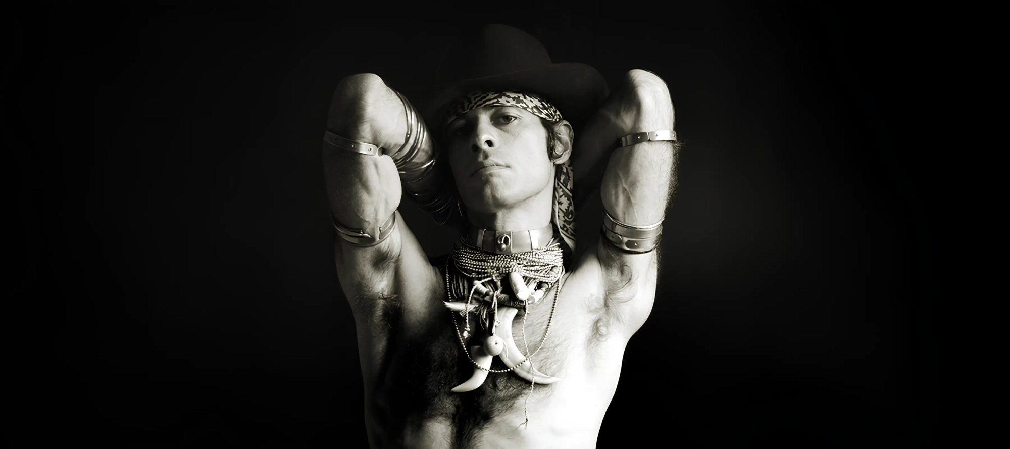 1.3-NEYMATOGROSSO_FOTOS-CAMPANHA_1800x800 (2)