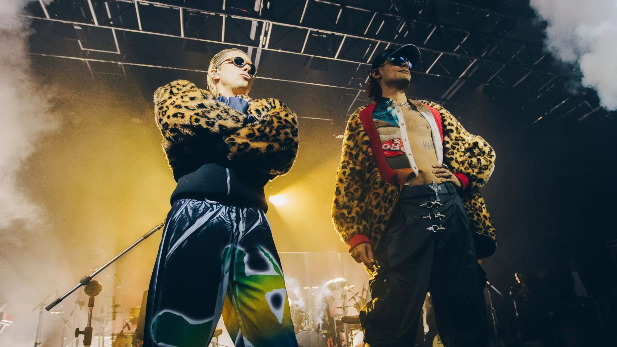 Ca7riel y Paco Amoroso (banner)