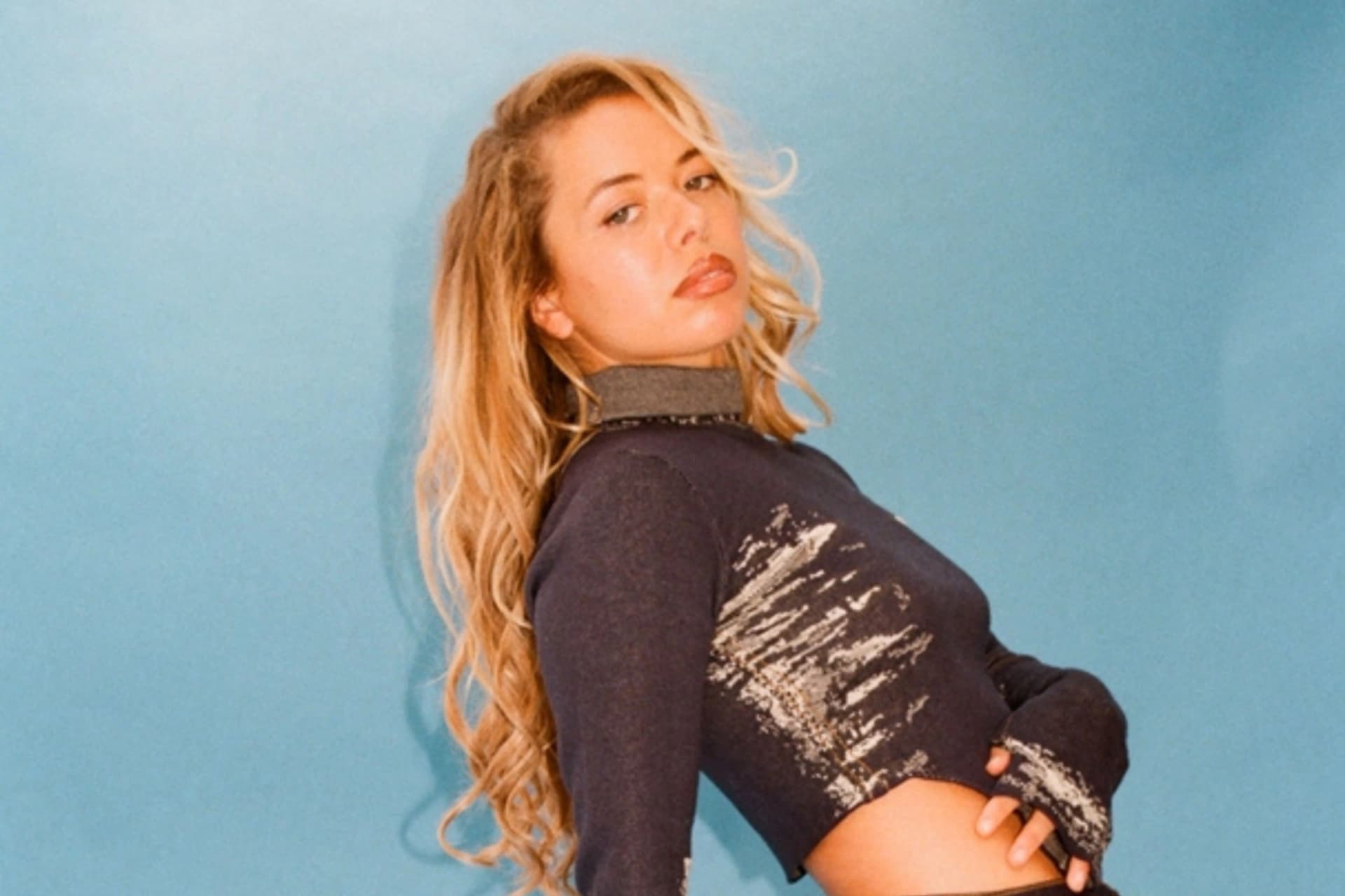 Nilüfer Yanya (feature)