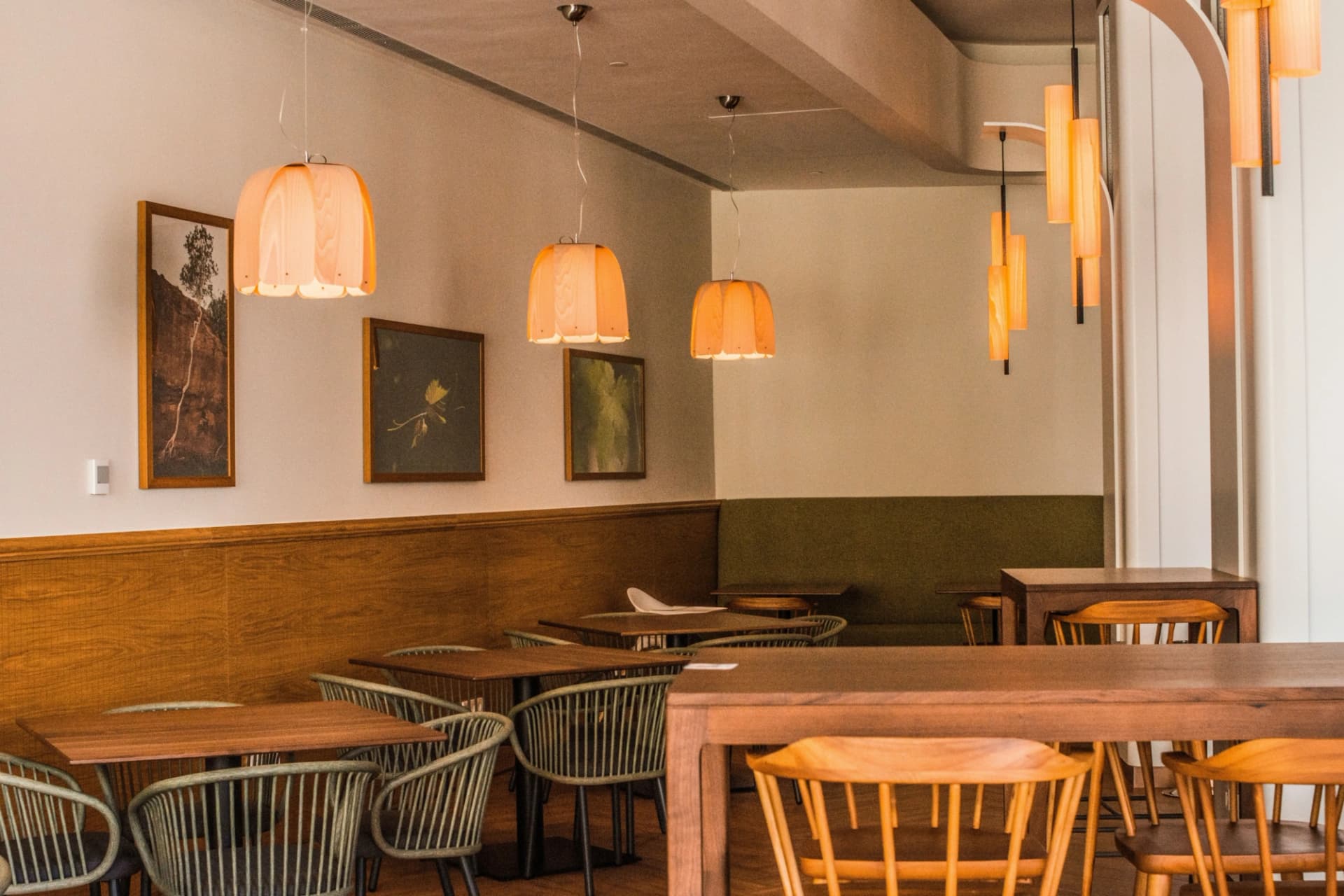 listening café (feature)
