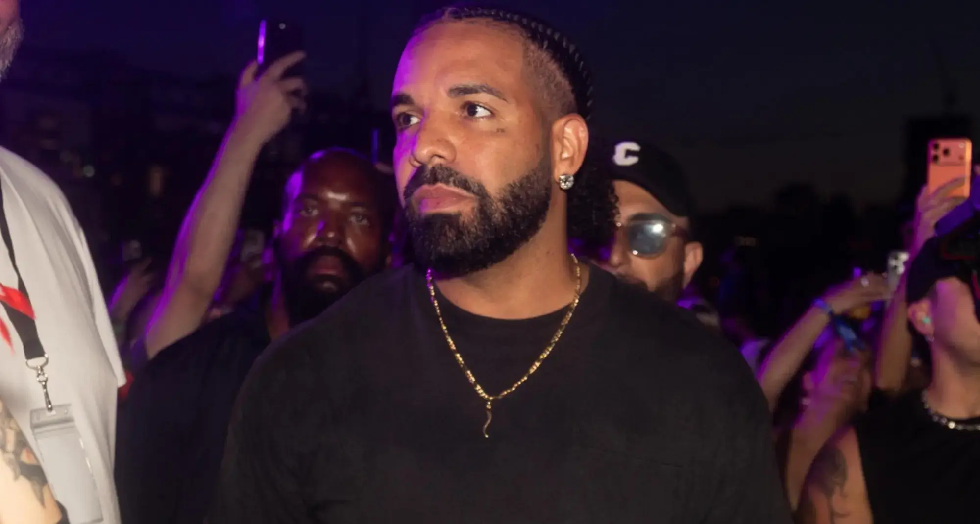 entretenimento-drake - rapper-canadense-1784549394 (1)