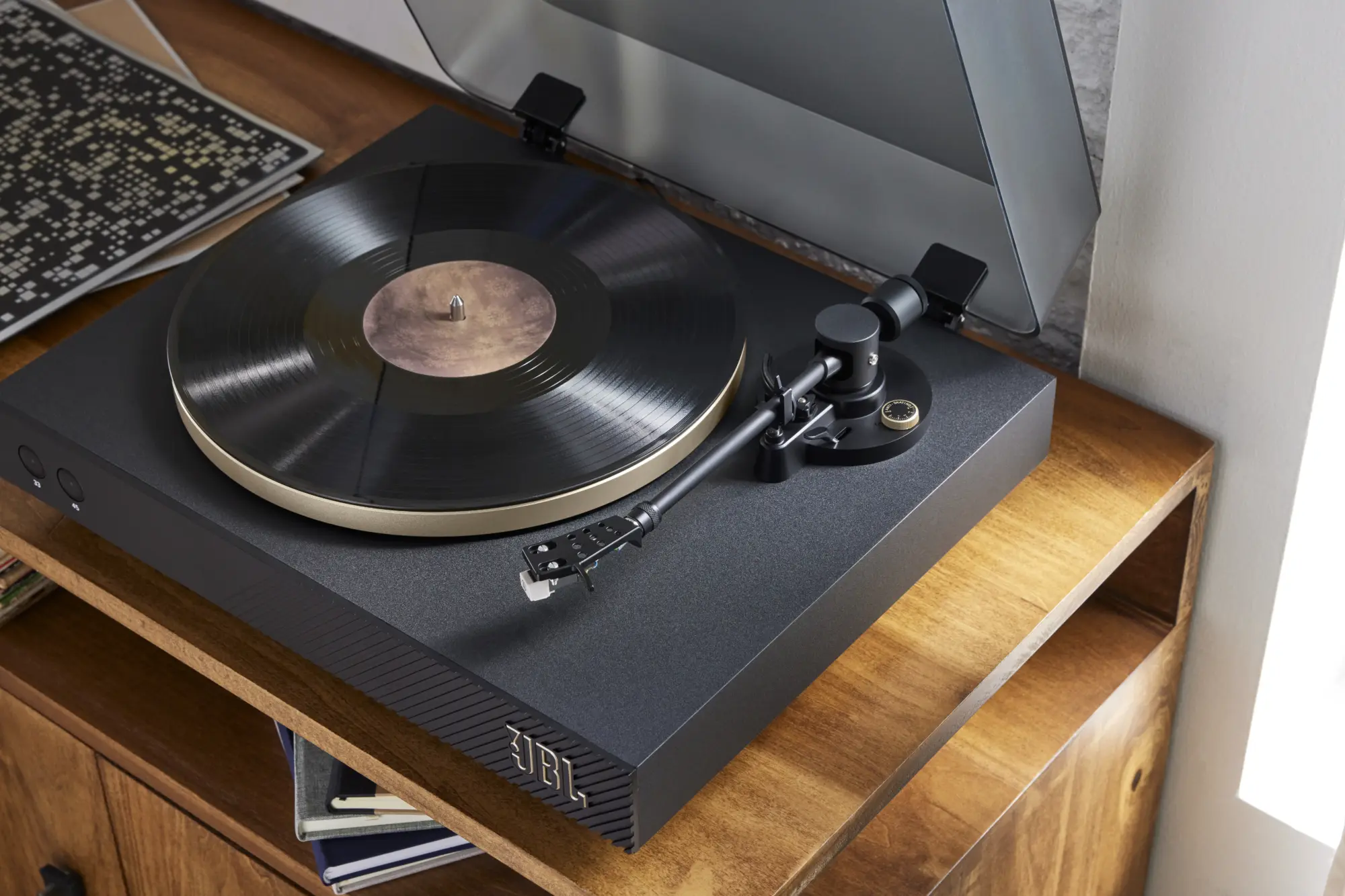 JBL_SPINNER_BT_GOLD_06_0094_x1